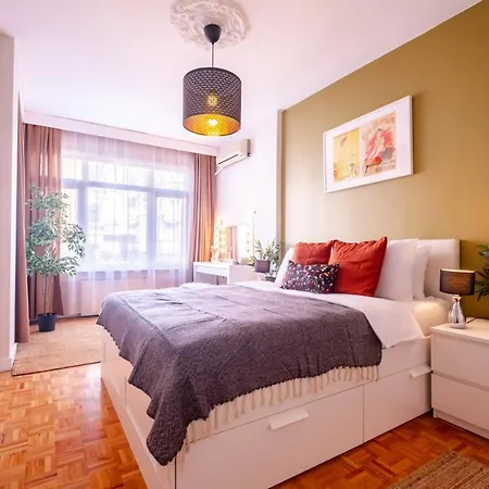 Chic Flat With Balcony Near Moda Shore Apartment Istanbul